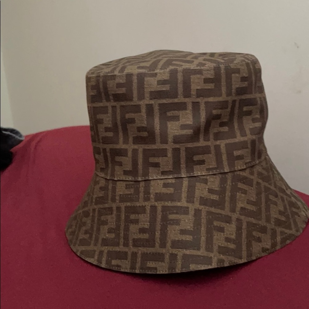 Fendi bucket hat